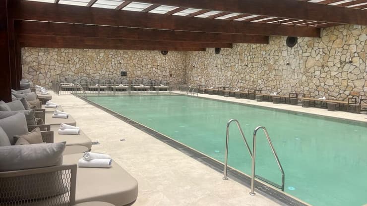 הבריכה של מלון דרומה