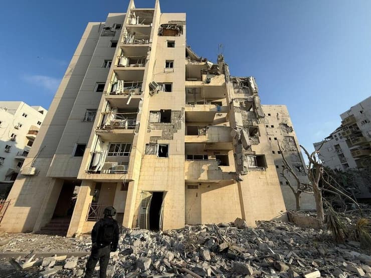 שרון בן עזרא