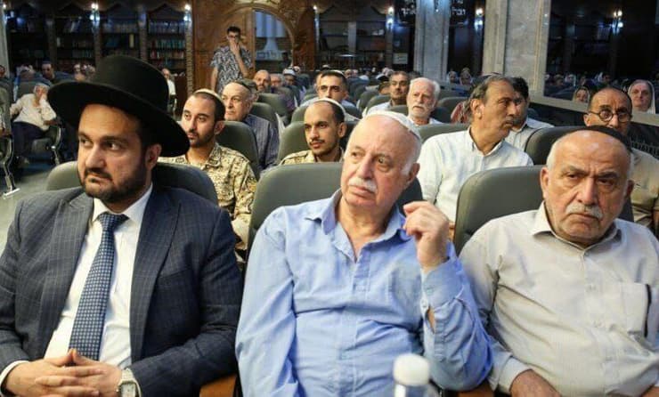 מנהיגי הקהילה הביעו תמיכה במשטר בטהרן מנהיגי הקהילה הביעו תמיכה במשטר בטהרן