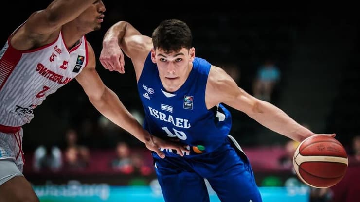 הוביל. מאייר (צילום: FIBA) עומר מאייר