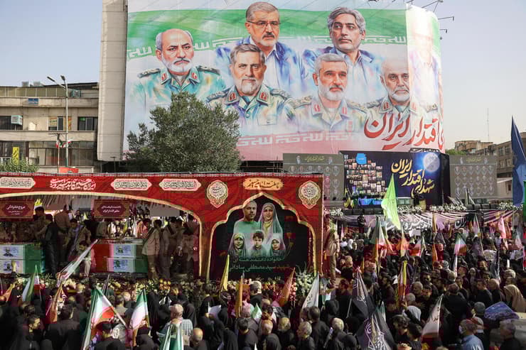 הלוויה בטהרן