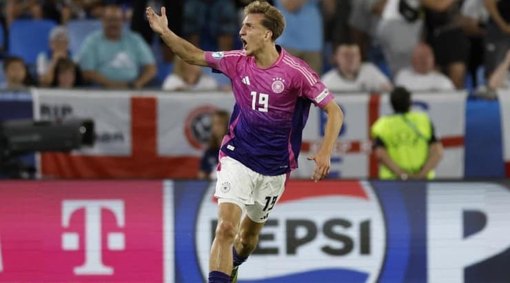 נלסון ווייפר. החייה את הנבחרת שלו (רויטרס) נלסון ווייפר. החייה את הנבחרת שלו