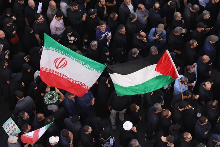 הלוויות ענק לבכירים האיראנים שחוסלו