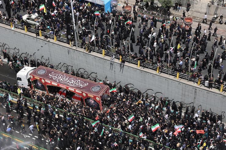 הלוויות ענק לבכירים האיראנים שחוסלו