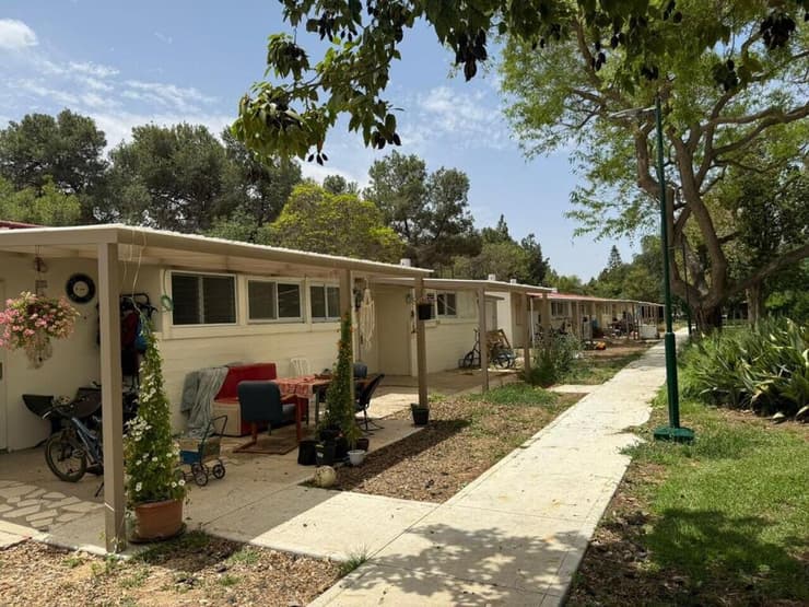 קיבוץ נירים