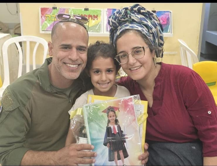 האבא אבשלום מחיוט הגיע מרמאללה הישר למסיבת הסיום של הגן