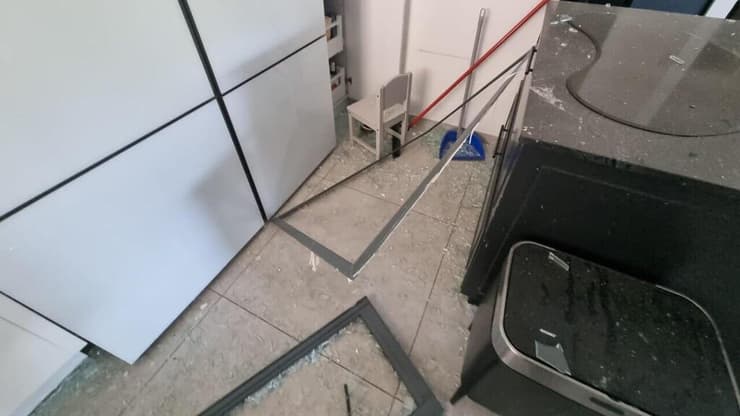 ביתו של אחד המפונים מב"ש אשר התבקש לפנות את המלון