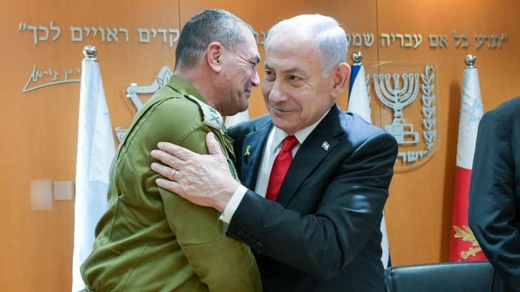 ראש הממשלה בנימין נתניהו ושר הביטחון ישראל כ"ץ נפגשו היום (שני) עם הרמטכ"ל, רב-אלוף אייל זמיר וחברי פורום המטה הכללי של צה"ל לסיכום מבצע "עם כלביא" נגד איראן