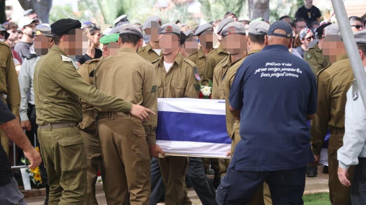 הלוויתו של סמל ישראל נתן רוזנפלד