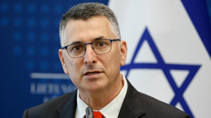 שר החוץ גדעון סער