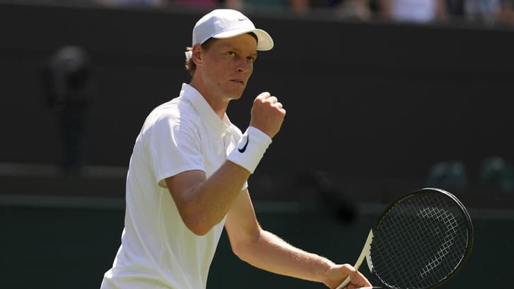 הטניסאי האיטלקי יאניק סינר