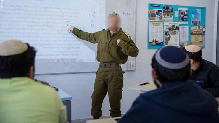 סא"ל (מיל') מ'