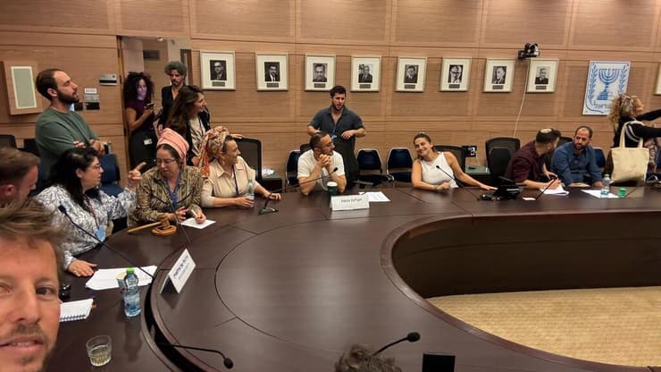 פגישה של ח״כ יולי אדלשטיין עם ראשי אגני משרתי המילואים