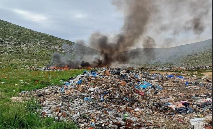 שריפות פסולת אחראיות לכשלושה רבעים מפליטת החומרים המסרטנים או החשודים כמסרטנים לאוויר בישראל. (באדיבות טויוטה) טויוטה פיינליסטים- לכתבה בלבד