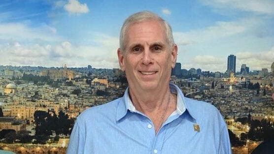 יו"ר FIDF מורי לבוביץ מנכ"ל משרד הביטחון אלוף במיל' אמיר ברעם 