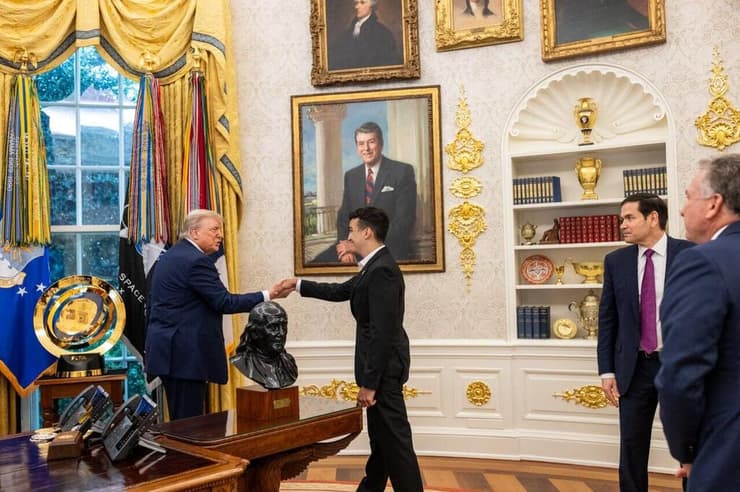 עידן אלכסנדר עם טראמפ בבית הלבן