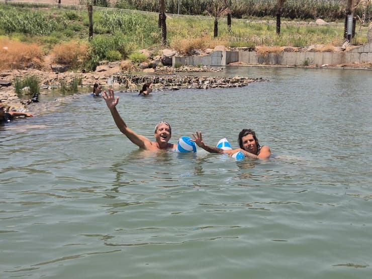 גליה ואסף במים