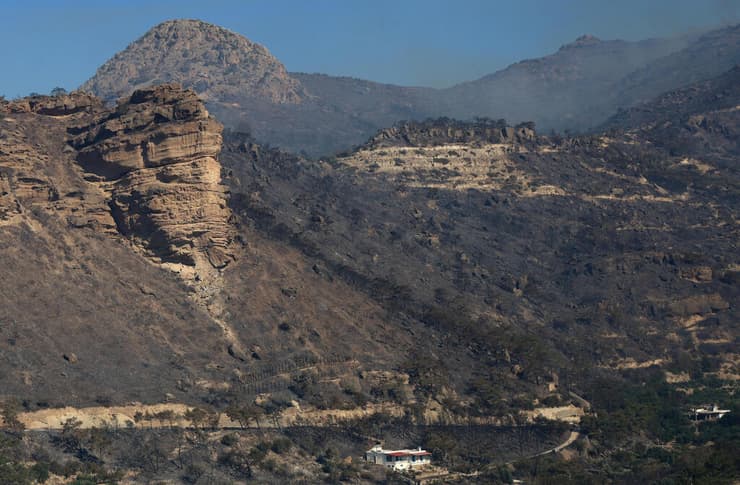 שריפה באי כרתים יוון