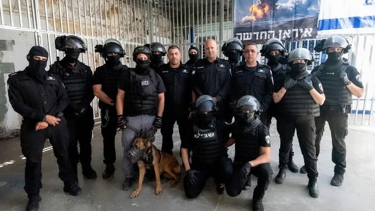 ביקור בכלא דמון באגף המרגלים האיראנים