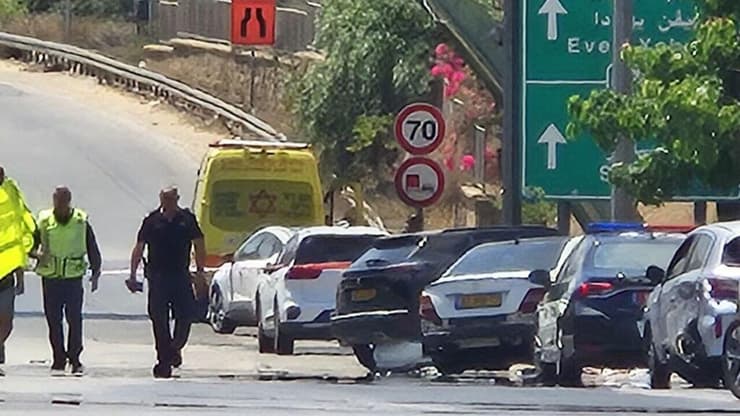  תאונת דרכים בה הולך רגל  (שוטר בתפקיד) נהרג  מפגיעת רכב בשדרות בן גוריון בנתניה