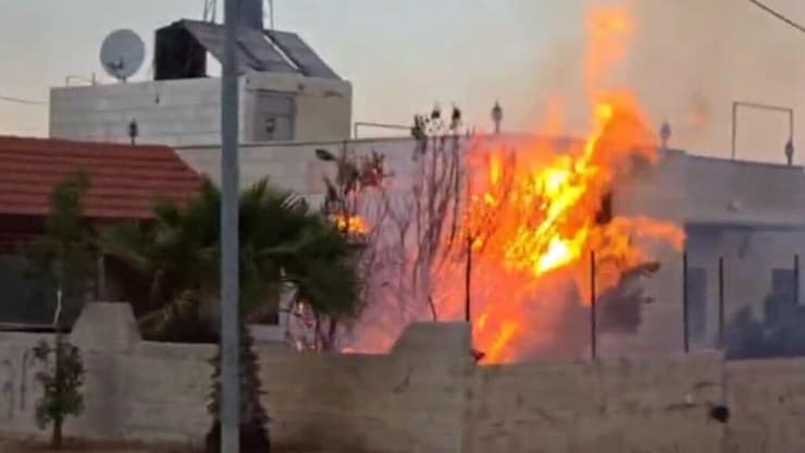 בית שהוצת בכפר מאלכ