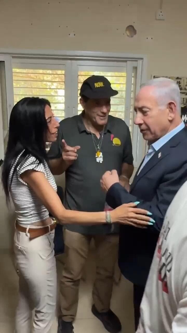 תיעוד ראשון מתוך המפגש כעת בניר עוז: ראש הממשלה נתניהו ועינב צנגאוקר