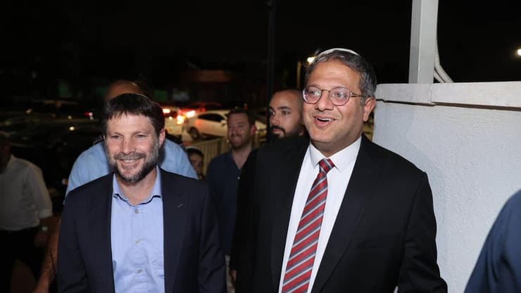 אי אפשר לסמוך עליהם שיטפלו ב"קומץ" שמגיע מקרבם. איתמר בן גביר ובצלאל סמוטריץ' (צילום: גדי קבלו) איתמר בן גביר ובצלאל סמוטריץ'