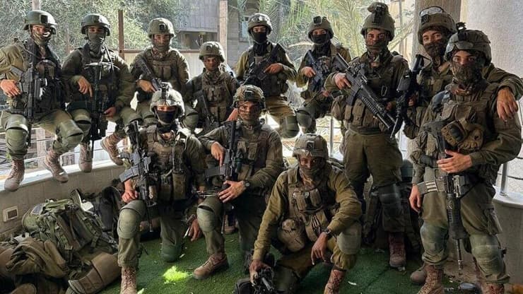 מאבק לוחמי כפיר, בדרכם לעתירה בבג"צ