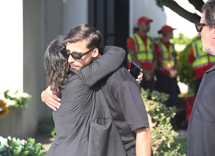 רובן דיאס בלוויה של דיוגו ז'וטה
