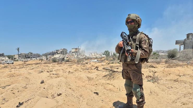 ליאור בן עמי עם סא"ל י', מג"ד נחשון של חטיבת כפיר