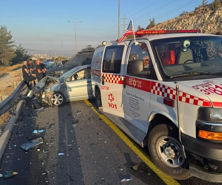 תאונת דרכים בכביש 443 סמוך לבית חורון