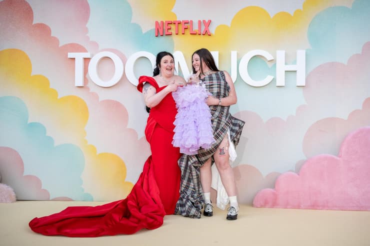 מייגן סטאלטר ולינה דנהאם