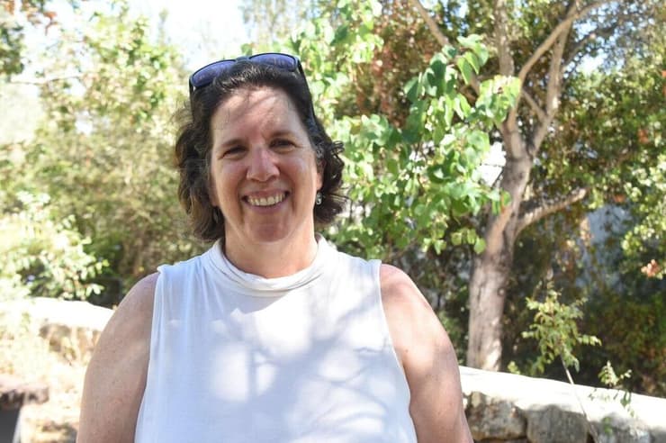 שנת שירות לגילאי 50 פלוס ב חניתה