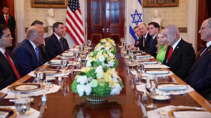 צילום: REUTERS/Kevin Lamarque פגישת נתניהו-טראמפ