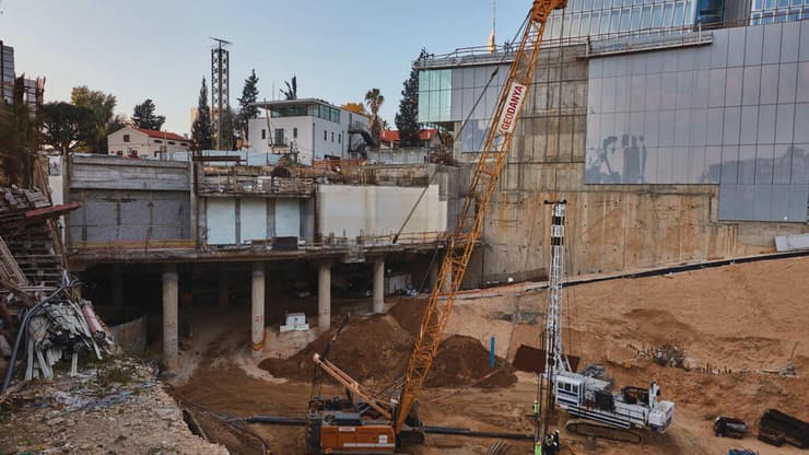אתר בנייה ברמת גן. "תקצוב חסר בתחום התשתיות"