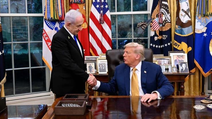 "רוצים שלום, ואני חושב שאנחנו קרובים לזה". טראמפ ונתניהו בפגישתם השנייה (צילום: אבי אוחיון/ לע"מ) הפגישה השנייה בין נתניהו לטראמפ
