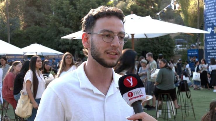 "זה נותן להם המון תקווה, כי הם רואים איך אפשר לצאת מזה", טירן בולגריו (צילום: אלכס גמבורג ) טירן בולגריו