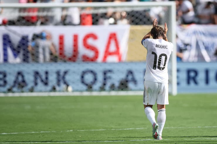 לוקה מודריץ' נפרד מהקהל במשחקו האחרו בריאל