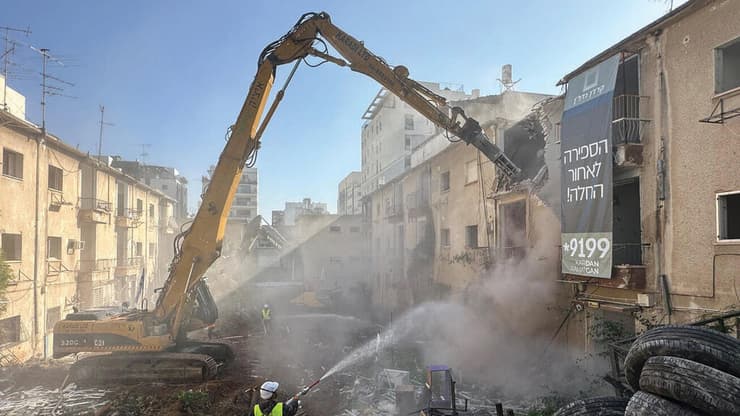 התחדשות בפריפריה צריכה להיות כמו במרכז. הריסה בפרויקט פינוי־בינוי של חברת קרדן ברמת גן