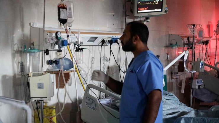 בית החולים נאצר בחאן יונס (צילום: AFP) בית חולים בחאן יונס