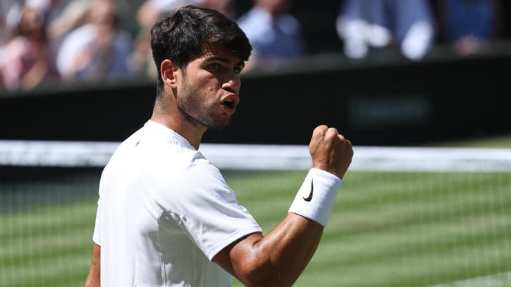 בין השמות הנוצצים במהלך. אלקראס (AP Photo/Kirsty Wigglesworth) הטניסאי הספרדי קרלוס אלקראס