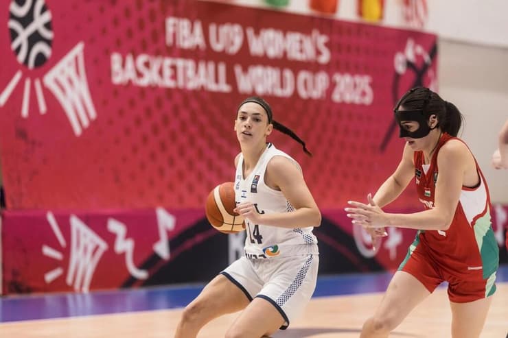 רביב באליפות העולם האחרונה. סיימה כמלכת הסלים (צילום: FIBA PHOTOS) גל רביב