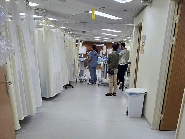 בתנאים הללו יהיה קשה לשמור על רמת המצוינות של סורוקה במניעת זיהומים. אשפוז במתחם התת-קרקעי (צילום: מאיר אבן חיים) אשפוז במתחם תת-קרקעי בבית החולים סורוקה