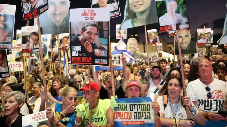 עצרת להחזרת החטופים בכיכר