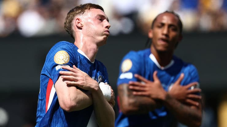 קול פאלמר עם החגיגה האופיינית