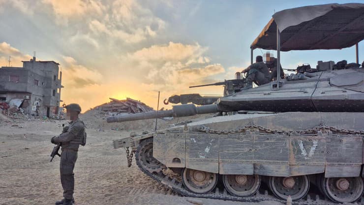 יואב קרן בג'באליה עם מח"ט 401