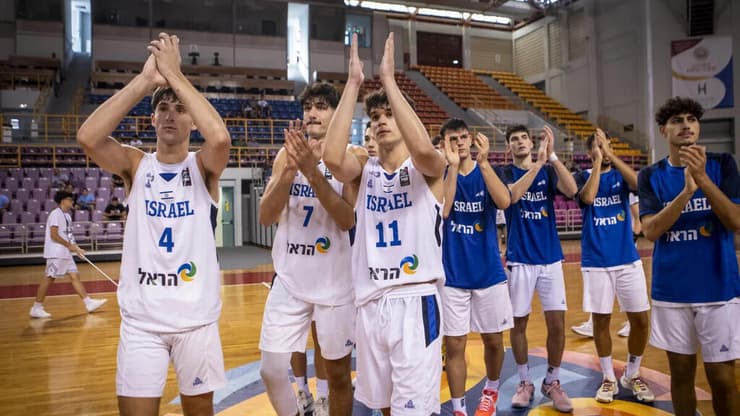 הראו אופי ושרדו את הקאמבק הספרדי. שחקני נבחרת העתודה (צילום: אתר פיב"א) שחקני נבחרת העתודה של ישראל