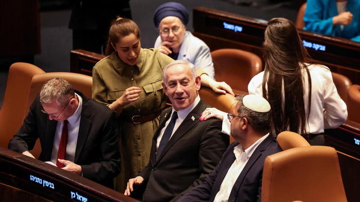איתמר בן גביר ישראל כץ ובנימין נתניהו במליאה