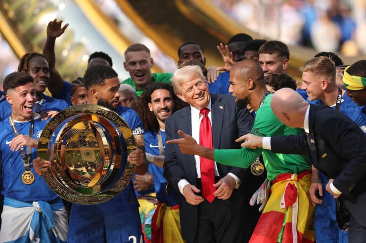 טראמפ במרכז התמונה (צילום: Buda Mendes / GETTY IMAGES NORTH AMERICA / AFP) טראמפ