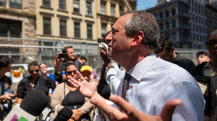 בראד לנדר, החשב הכללי של ניו יורק. צמצם דרמטית השקעות בישראל (צילום: Spencer Platt/Getty Images North America/AFP) בראד לנדר, החשב הכללי של עיריית ניו יורק